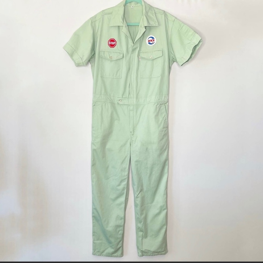 Atlanta Coveralls Mint Green Zip Front Short Sleeve
Size M